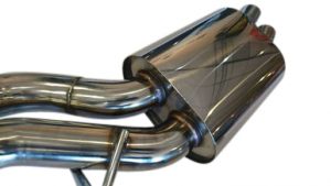 アウディ A6 C7 マフラー